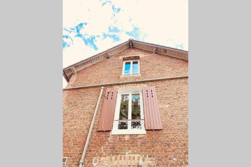Le Belle Vue St Marcel Apartment Лаон Екстериор снимка